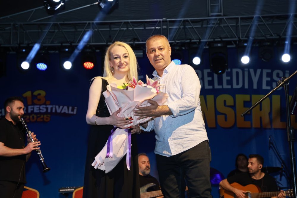 13. ÇINAR FESTİVALİ’NDE KONSER COŞKUSU UZUNKUM PLAJI’NDA BAŞLADI