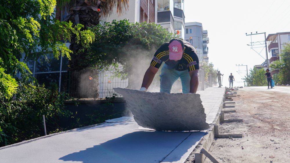 53.000 METRE KARE RENKLİ BASKI BETON KALDIRIM ÇALIŞMASI