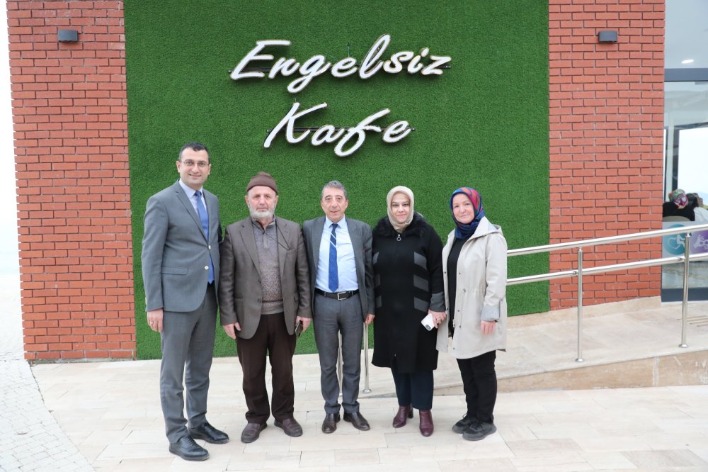 ENGELSİZ KAFE ONLARI ÇOK MUTLU ETTİ