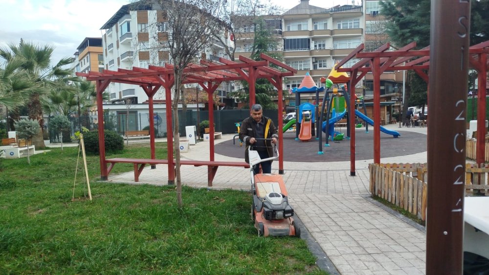 FATSA BELEDİYESİ'NDEN YEŞİL ALANLARA ÖZENLİ DOKUNUŞ