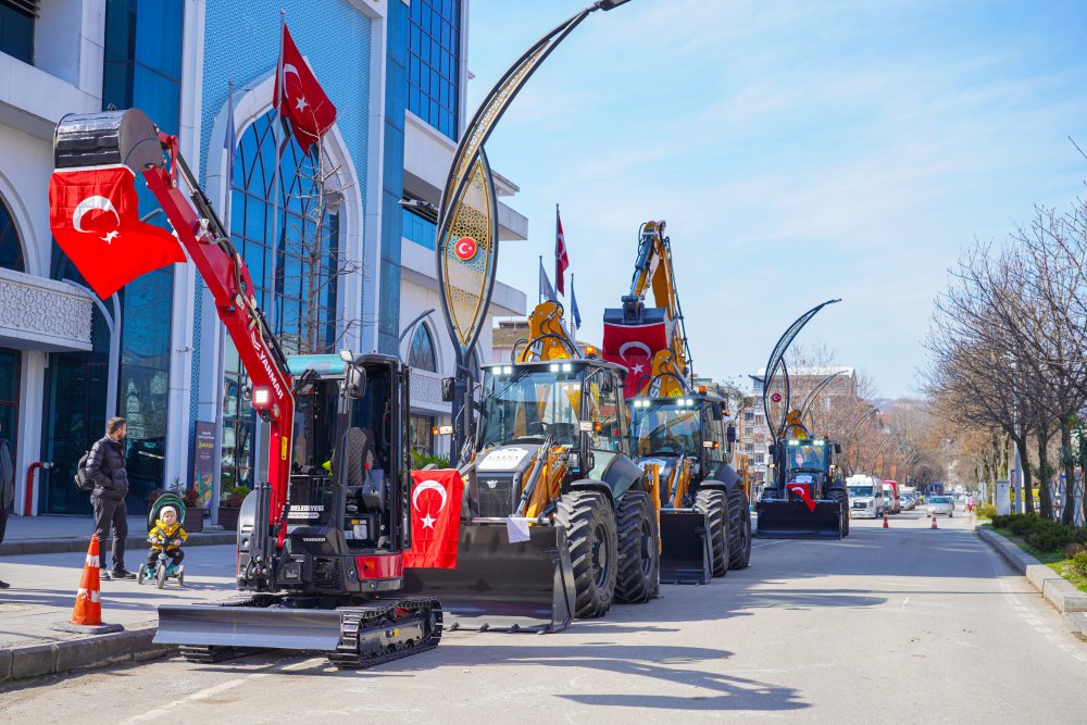 FATSA BELEDİYESİ’NİN ALDIĞI 5 YENİ İŞ MAKİNESİ VATANDAŞLAR TARAFINDAN  MEMNUNİYETLE KARŞILANDI