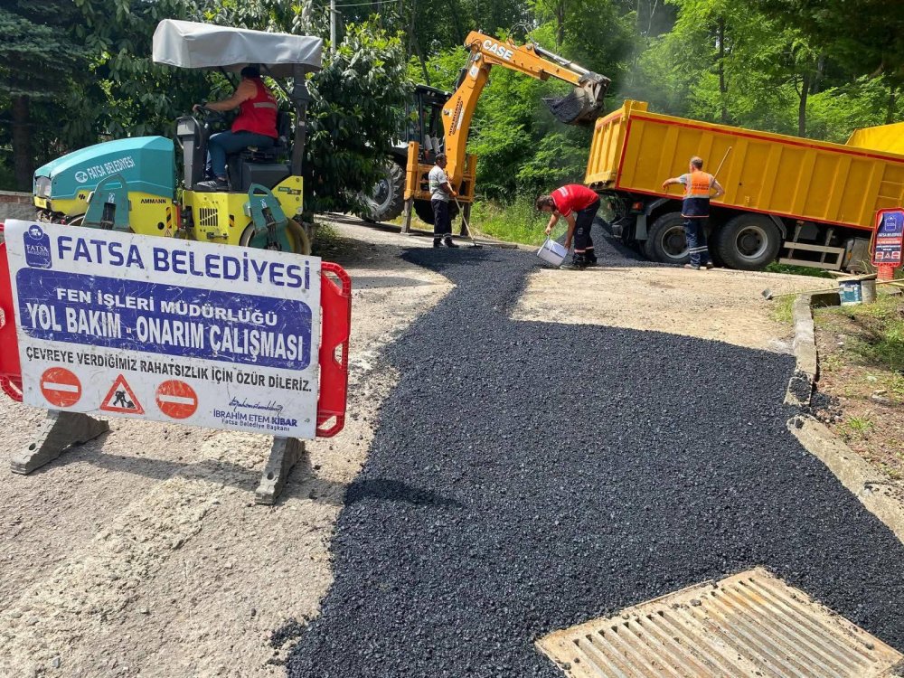 FATSA'DA YOL KONFORU İÇİN YOĞUN ASFALT İYİLEŞTİRME ÇALIŞMASI