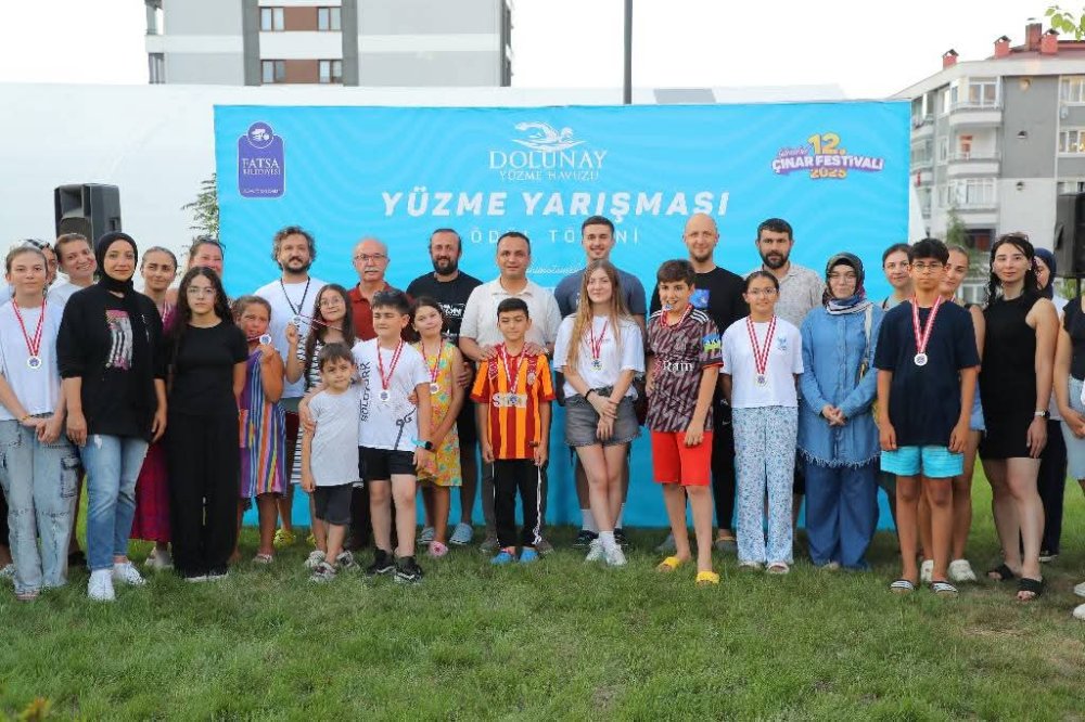FATSA’DA YÜZME HEYECANI: 12. ÇINAR FESTİVALİ’NDE SUYA ENERJİ KATILDI