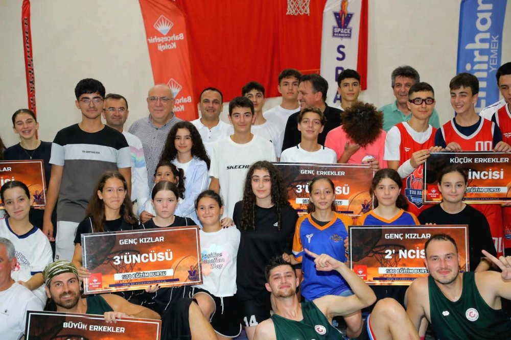 GENÇLİĞİN GÜCÜ SAHADA BULUŞTU