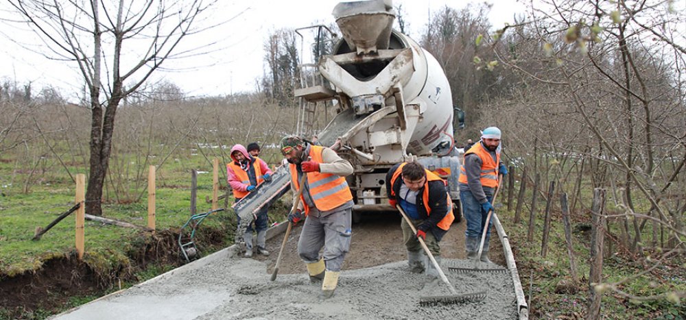 Hıdırbey Mahallesi Konforlu Beton Yoluna Kavuştu