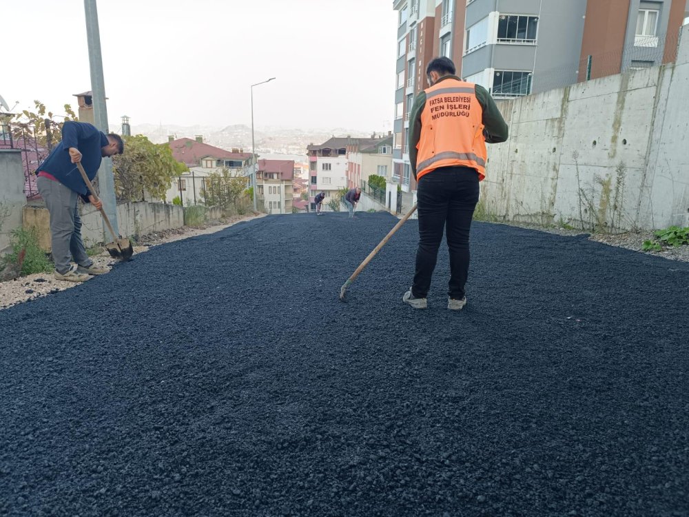 İLÇE GENELİNDE BAKIM ONARIM ÇALIŞMALARI SÜRÜYOR