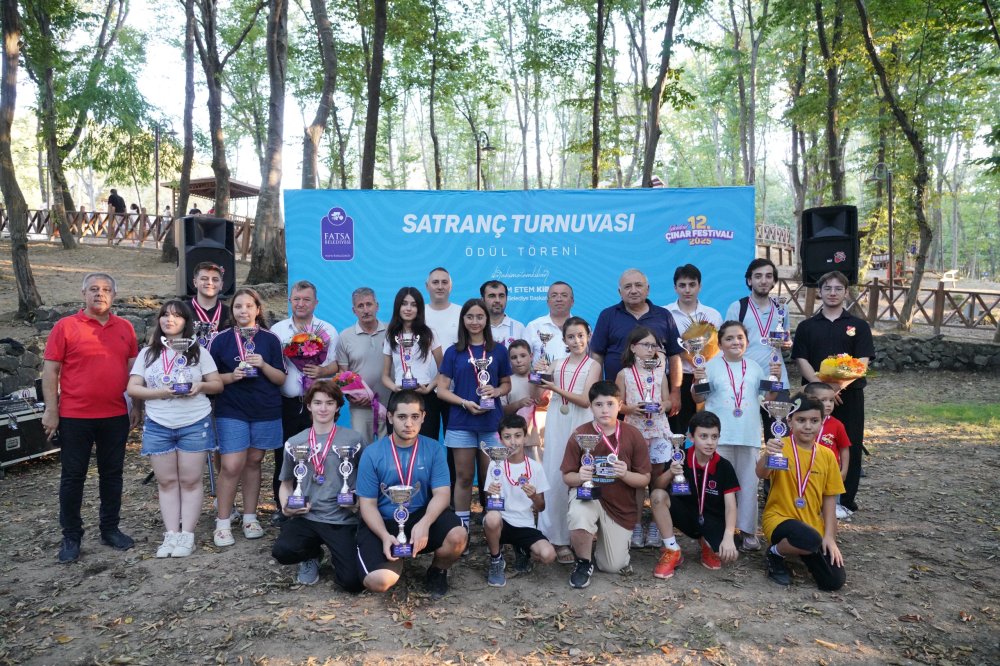 İŞTE FATSA ÇINAR FESTİVALİ’NİN SATRANÇ ŞAMPİYONLARI