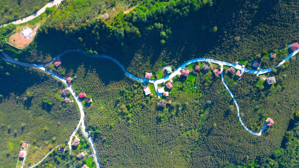 KONFORLU BETON YOLLAR FATSA’NIN ÇEHRESİNİ DEĞİŞTİRDİ