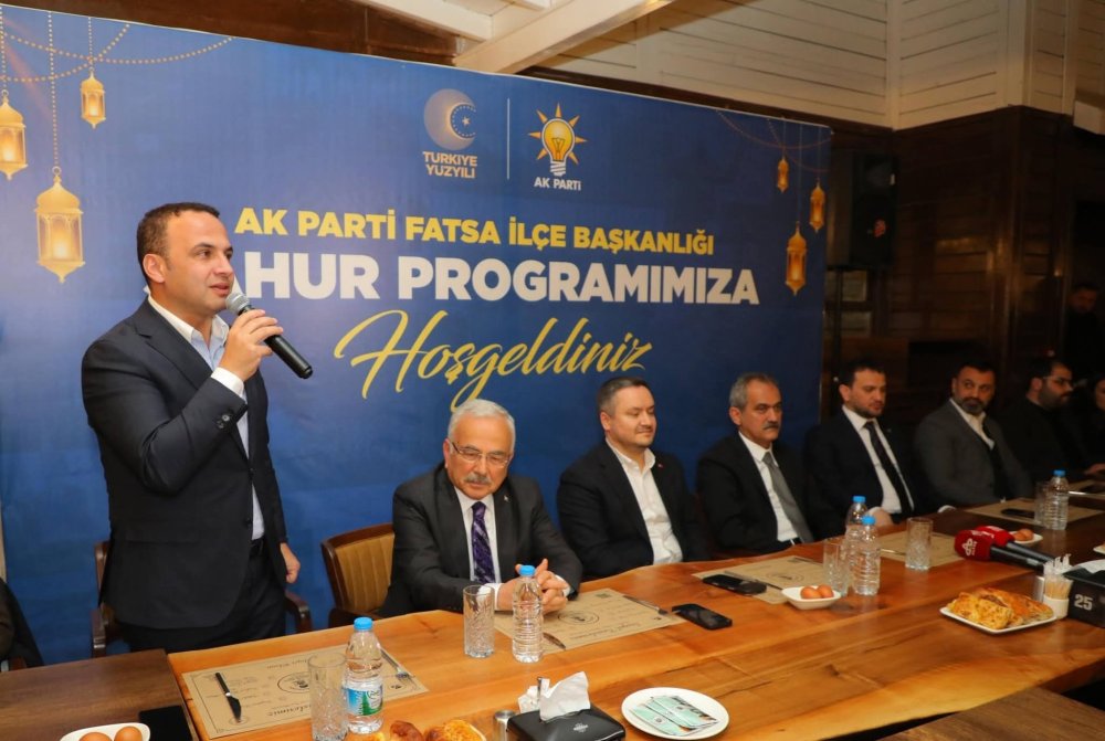 MİLLETVEKİLİ ÖZER FATSA’DA DÜZENLENEN SAHURDA PARTİLİLERLE BULUŞTU