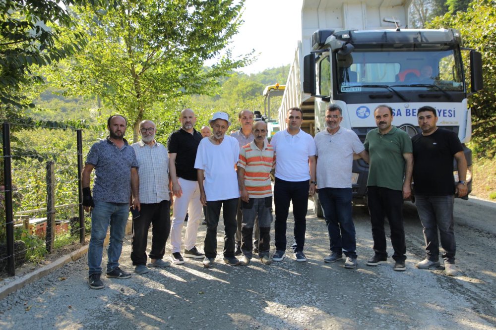 YASSITAŞ KARATAŞ DUAYERİ GRUP YOLU KONFORLU SICAK ASFALTINA KAVUŞUYOR